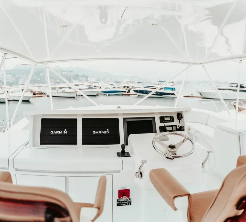 Slide: The Image of Hatteras 68 Convertible 2007 - 16