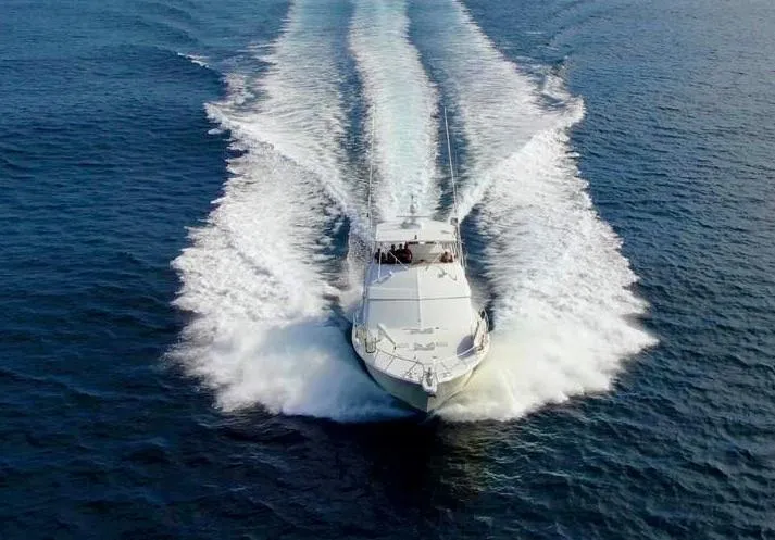 Slide: The Image of Hatteras 68 Convertible 2007 - 42