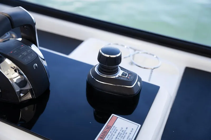 Slide: The Image of Aquila 36 2022 - 12