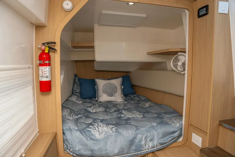 Slide: The Image of Aquila 36 2022 - 37