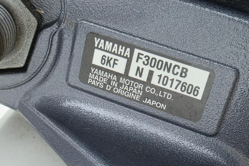 Slide: The Image of Label on Yamaha motor, model F300NCB, made in Japan, on Jeanneau Leader 7.5 CC Series 3. - 30