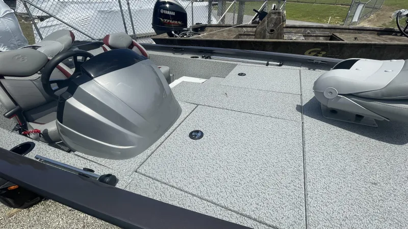 Slide: The Image of G3 Sportsman 1710 Vinyl 2024 - 14