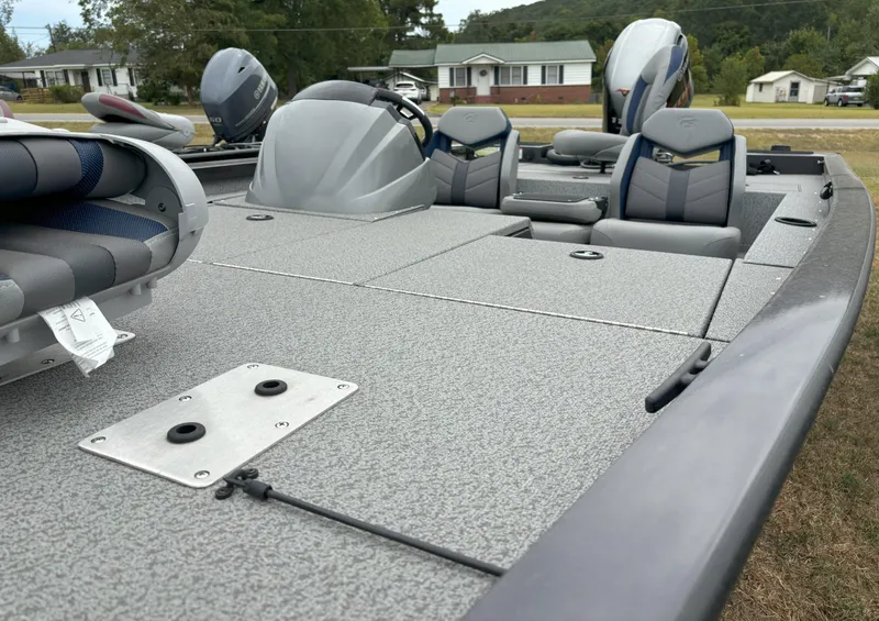 Slide: The Image of G3 Sportsman 1810 SC Vinyl 2024 - 15