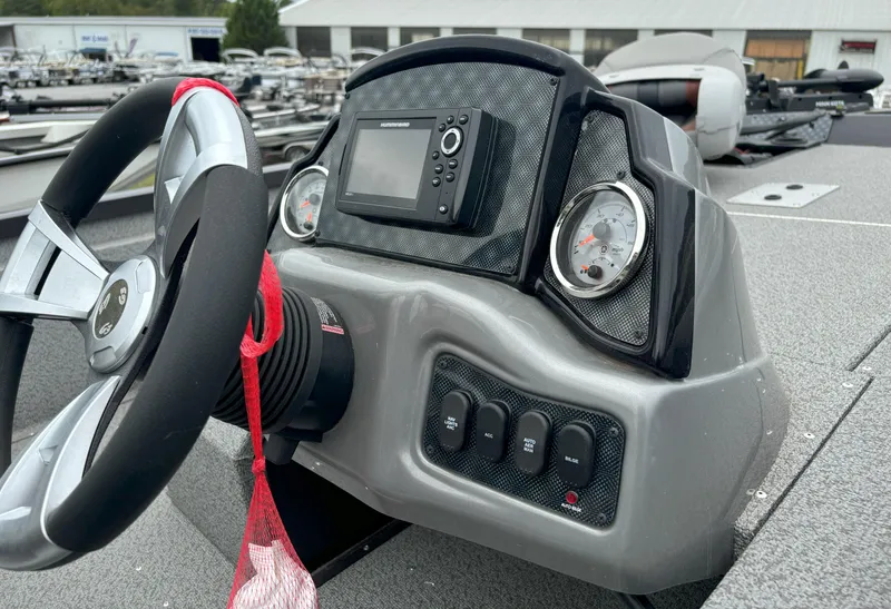 Slide: The Image of G3 Sportsman 1710 SC Vinyl 2024 - 14