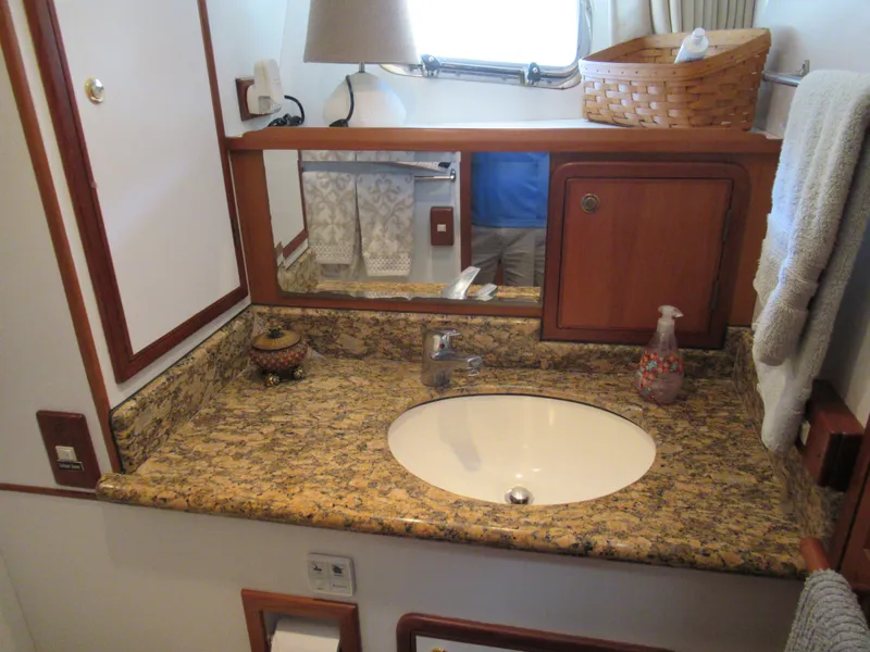 Slide: The Image of DeFever 48 Offshore 2010 - 50