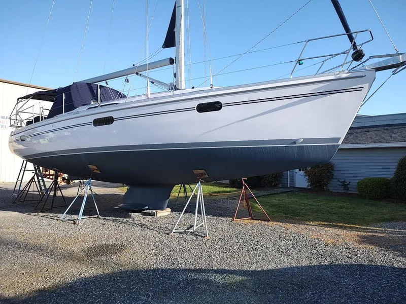 Slide: The Image of Catalina 445 2022 - 10