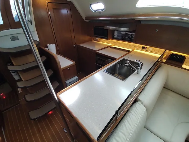 Slide: The Image of Catalina 445 2022 - 101