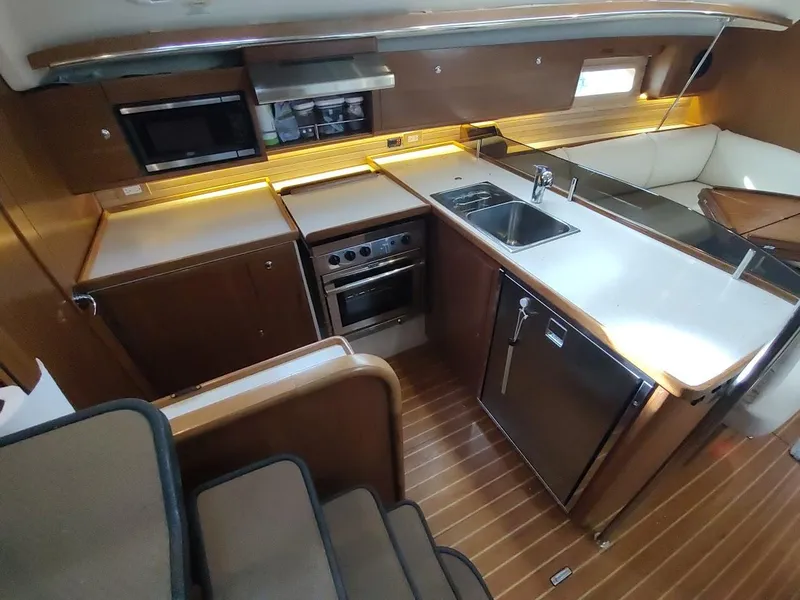 Slide: The Image of Catalina 445 2022 - 102