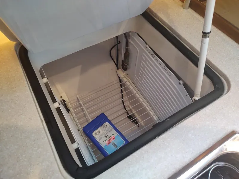 Slide: The Image of Catalina 445 2022 - 105