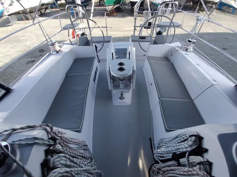 Slide: The Image of Catalina 445 2022 - 29