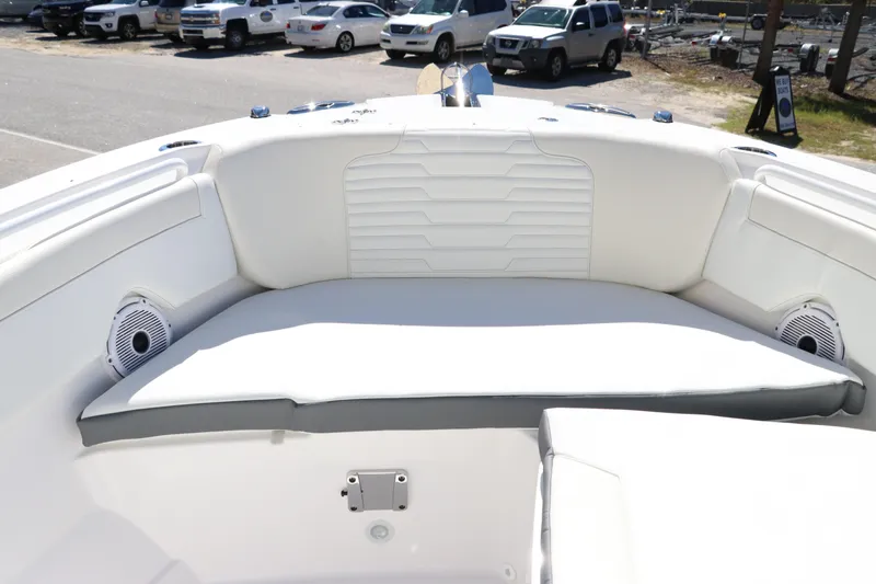 Slide: The Image of Edgewater 262CX Crossover 2024 - 54