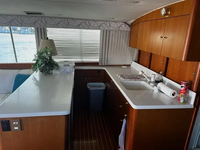 Slide: The Image of OCEAN 48 SUPER SPORT - 27