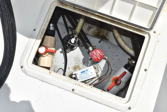 Slide: The Image of Cobia Boats 174 CC 1998 - 24