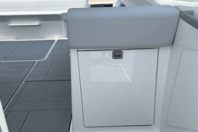 Slide: The Image of Aviara AV40 Outboard 2024 - 39