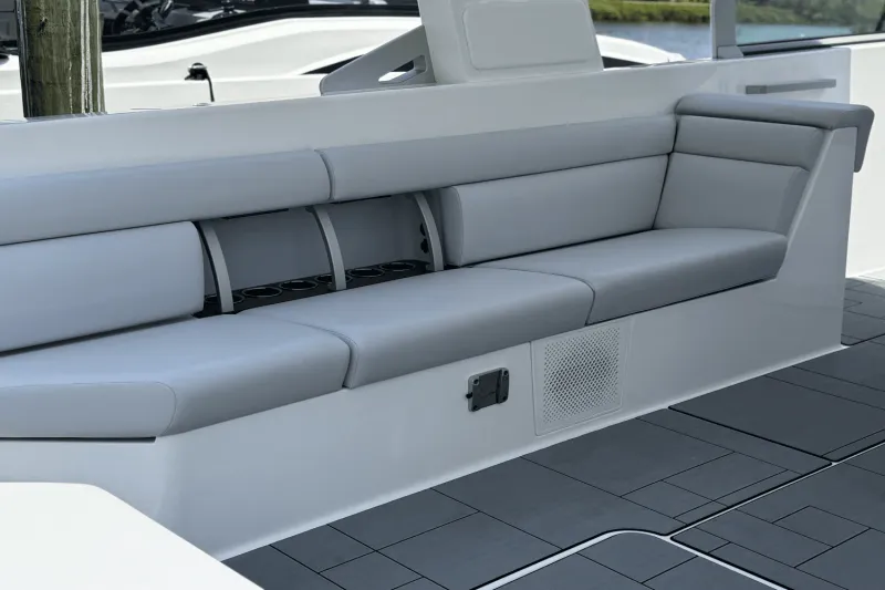 Slide: The Image of Aviara AV40 Outboard 2024 - 17