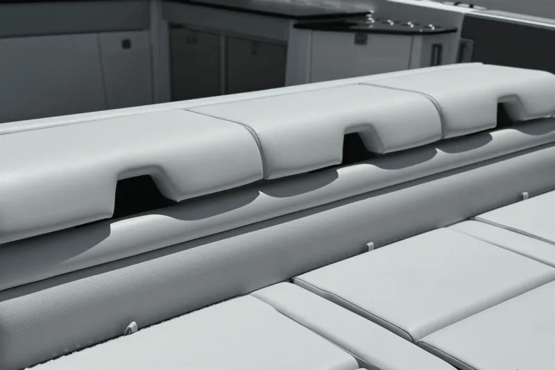 Slide: The Image of Aviara AV40 Outboard 2024 - 14
