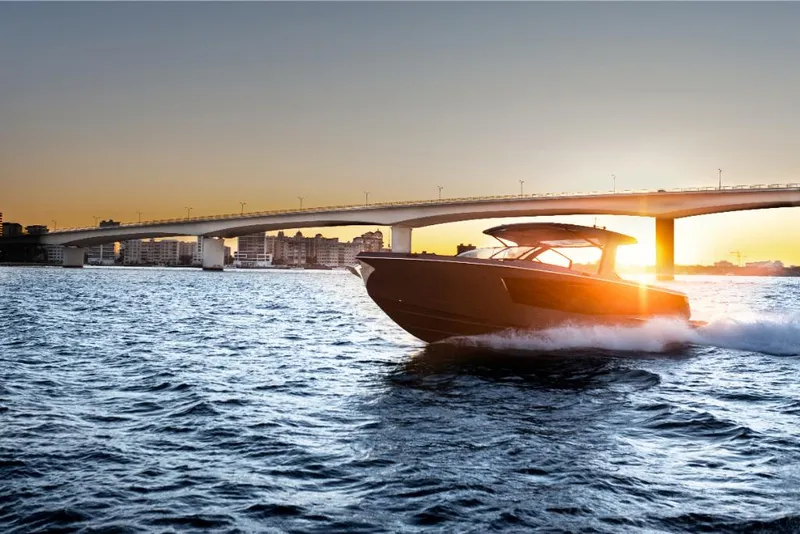 The Image of Aviara AV40 Outboard 2024 - undefined