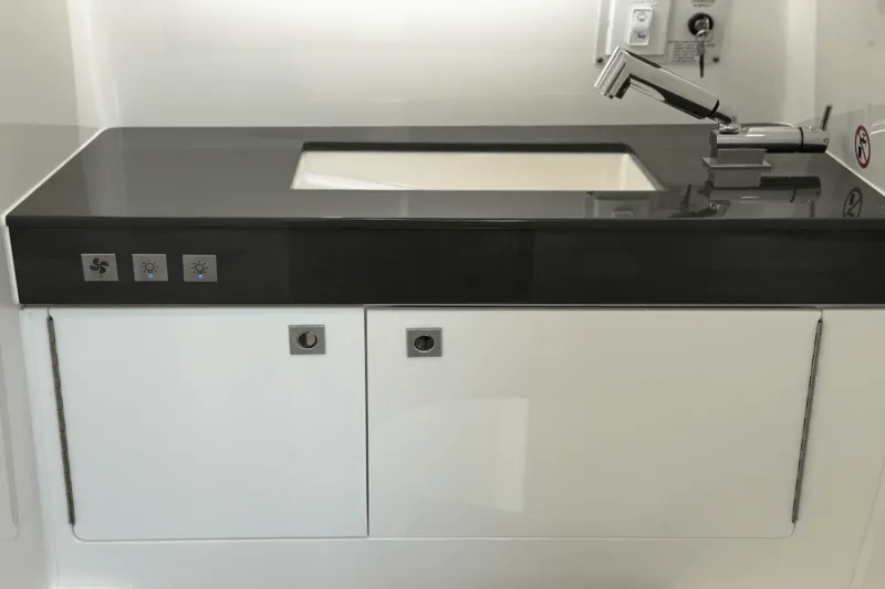 Slide: The Image of Aviara AV40 Outboard 2024 - 36