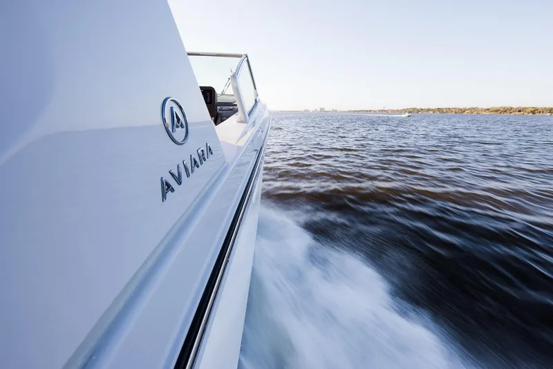 Slide: The Image of Aviara AV40 Outboard 2024 - 16