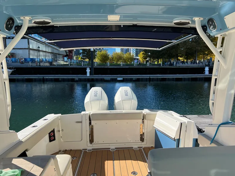 Slide: The Image of Boston Whaler 280 VANTAGE 2021 - 31