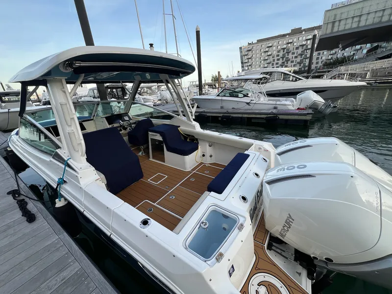 Slide: The Image of Boston Whaler 280 VANTAGE 2021 - 5