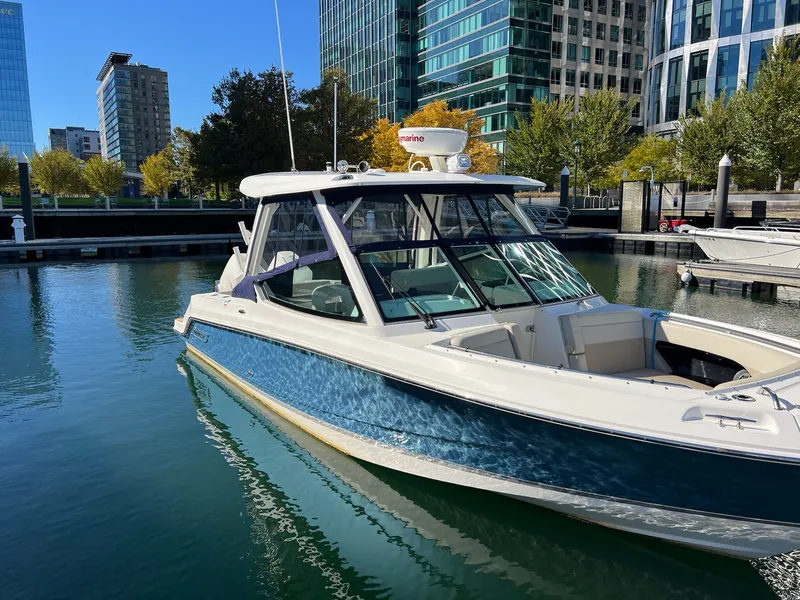 Slide: The Image of Boston Whaler 280 VANTAGE 2021 - 36