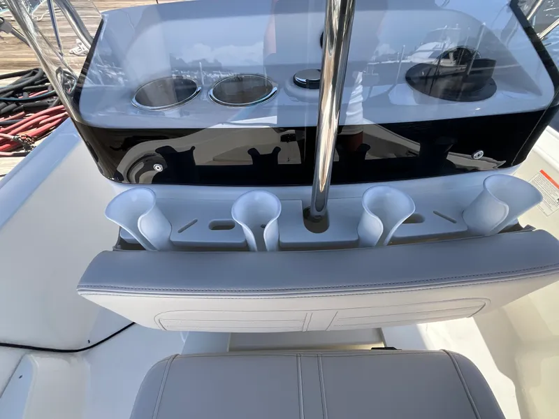 Slide: The Image of Boston Whaler 170 Montauk 2027 - 7