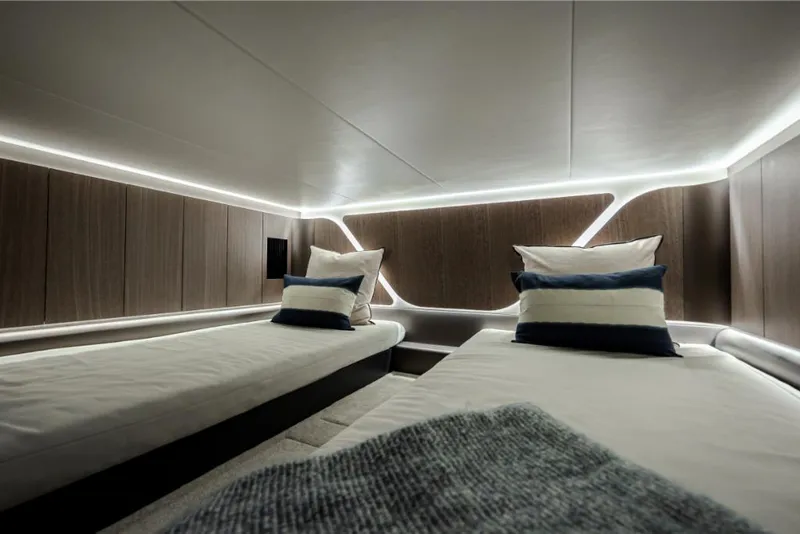 Slide: The Image of Galeon 375 GTO 2024 - 23