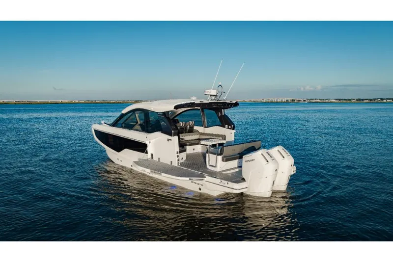 Slide: The Image of Galeon 375 GTO 2024 - 33