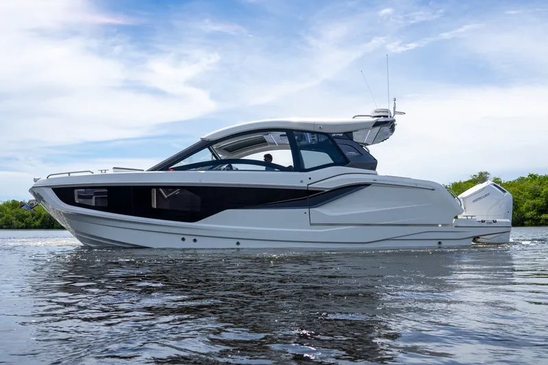 Slide: The Image of Galeon 375 GTO 2024 - 34