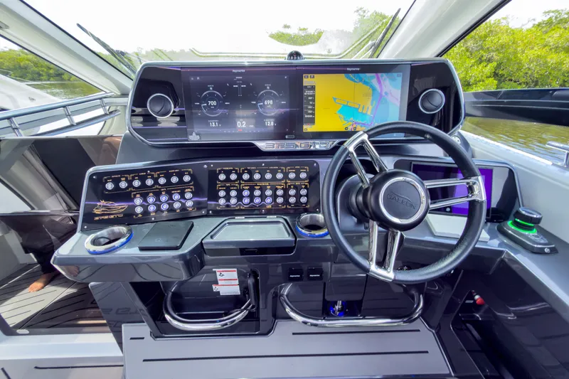Slide: The Image of Galeon 375 GTO 2024 - 23
