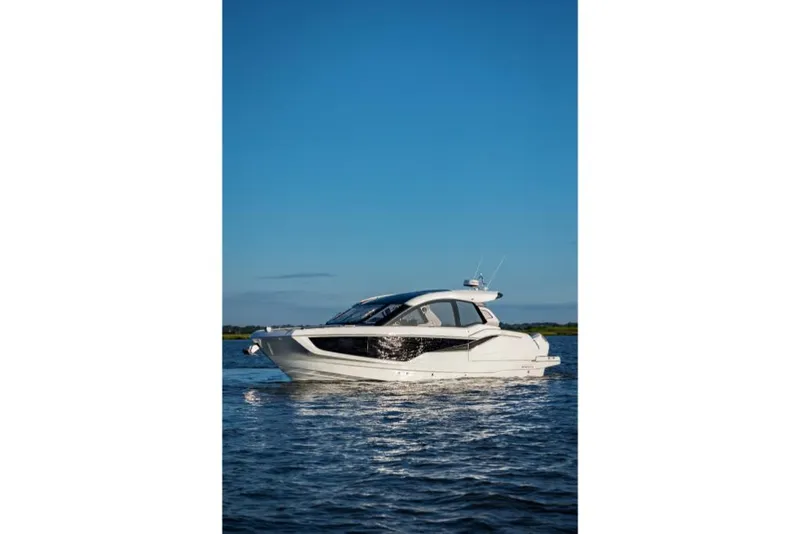 Slide: The Image of Galeon 375 GTO 2024 - 208