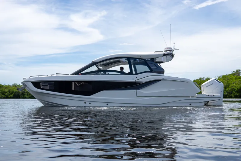 Slide: The Image of Galeon 375 GTO 2024 - 39