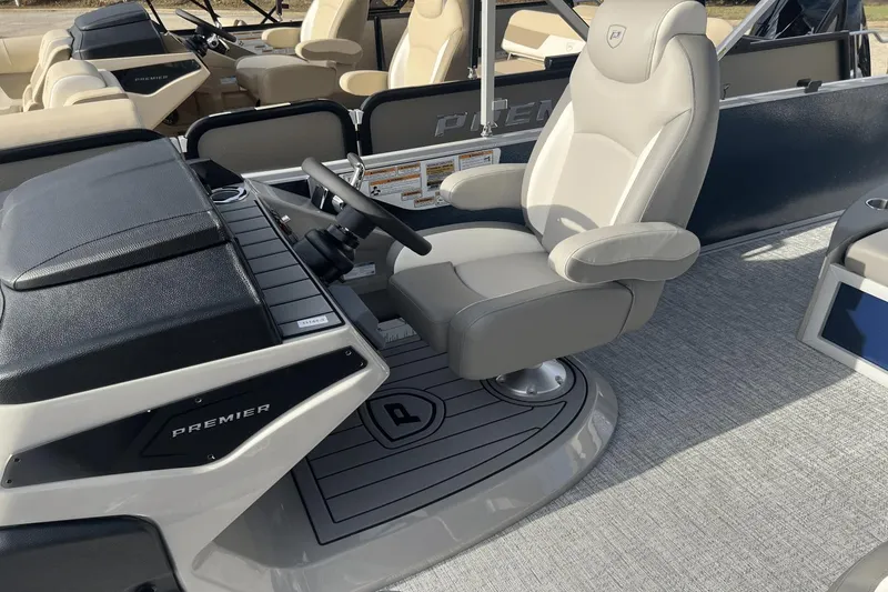 Slide: The Image of Premier 230 Solaris 2024 - 9