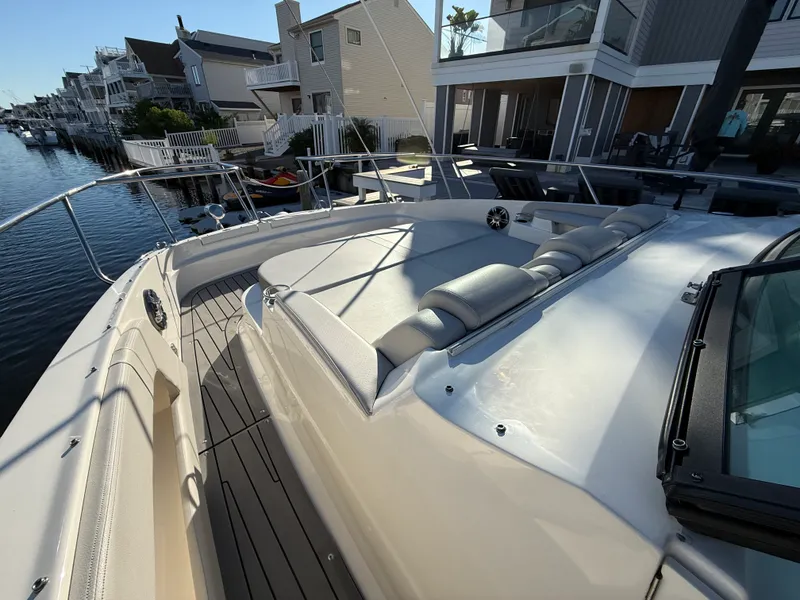 Slide: The Image of Sea Ray 320 SUNDANCER 2021 - 54