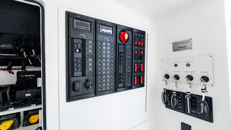 Slide: The Image of Valhalla Boatworks V-41 2026 - 50