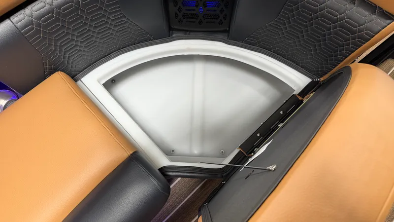 Slide: The Image of Premier 250INTRIGUE 2027 - 70
