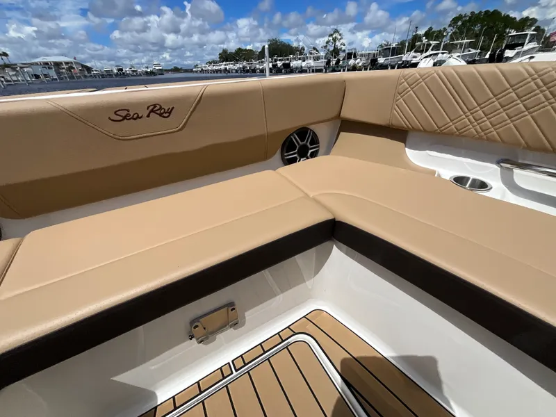 Slide: The Image of Sea Ray SDX 270 Outboard 2027 - 27