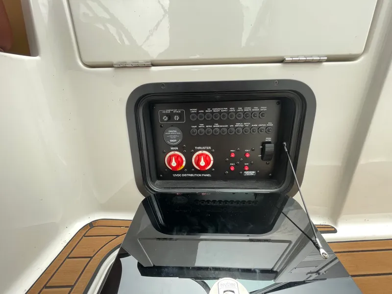Slide: The Image of Mastercraft X26 2020 - 30