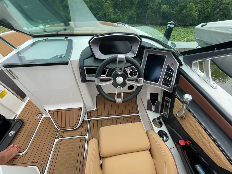 Slide: The Image of Mastercraft X26 2020 - 33
