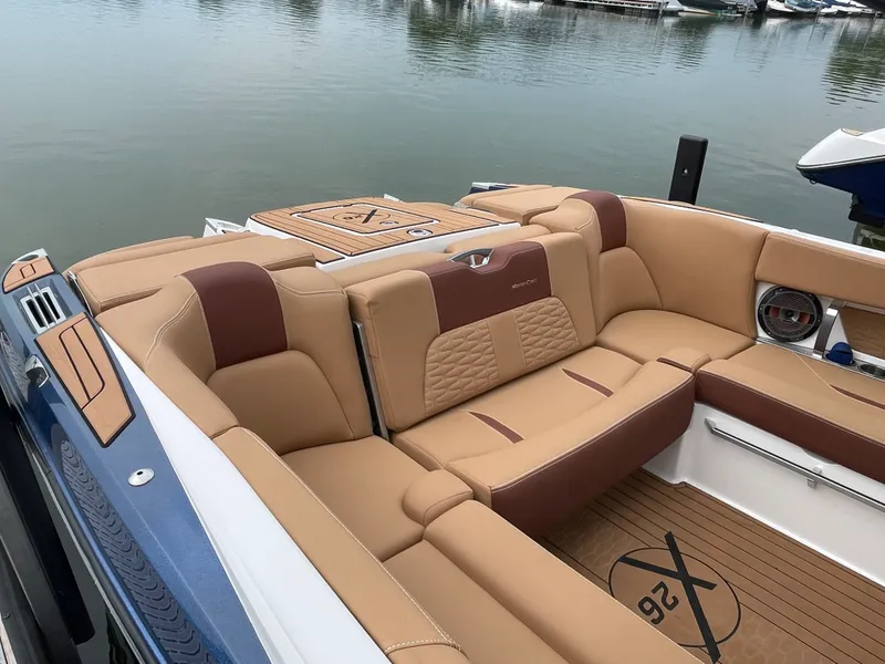 Slide: The Image of Mastercraft X26 2020 - 10