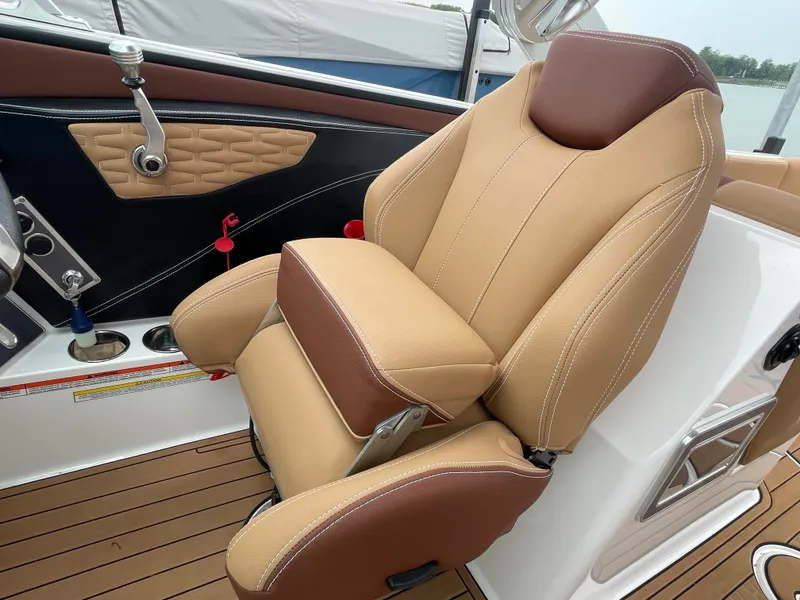 Slide: The Image of Mastercraft X26 2020 - 39