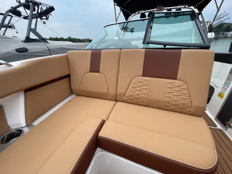 Slide: The Image of Mastercraft X26 2020 - 26