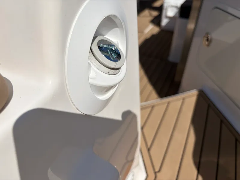 Slide: The Image of Sea Ray 290 SDX 2021 - 20