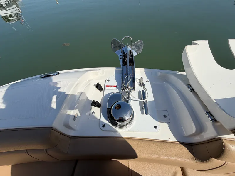 Slide: The Image of Sea Ray 290 SDX 2021 - 42