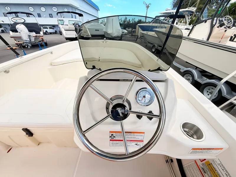 Slide: The Image of Boston Whaler 160 Super Sport 2027 - 26