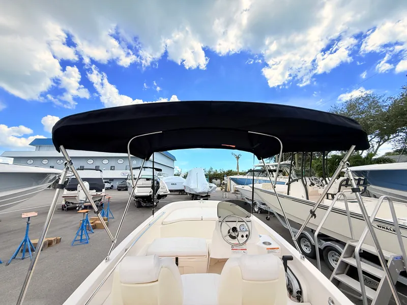 Slide: The Image of Boston Whaler 160 Super Sport 2027 - 20