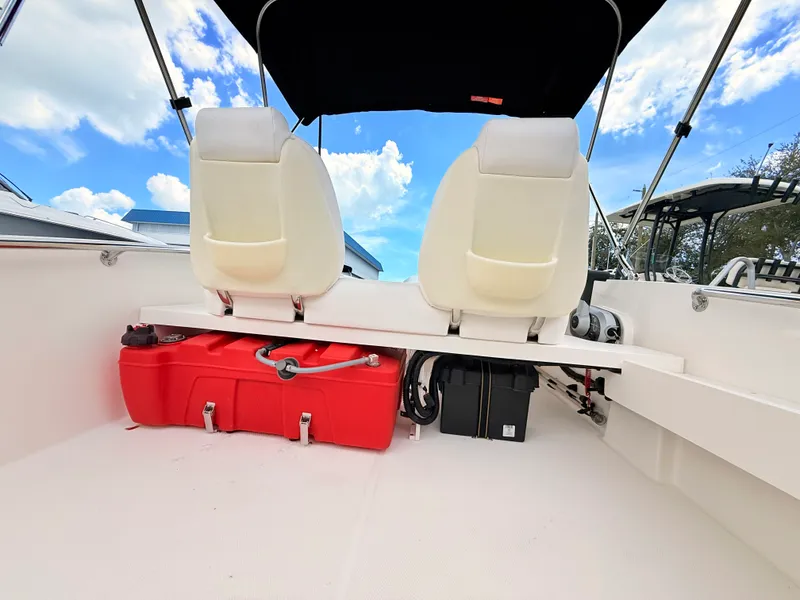 Slide: The Image of Boston Whaler 160 Super Sport 2027 - 21