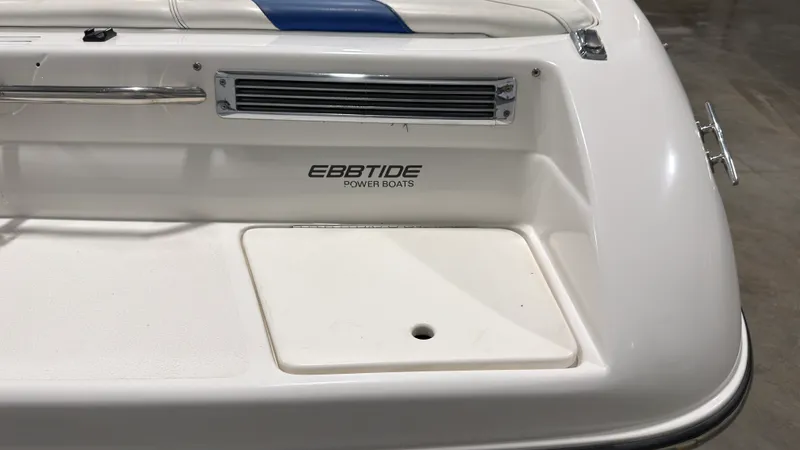 Slide: The Image of Ebbtide 190 BR 2002 - 38