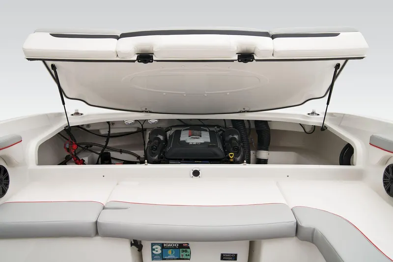 Slide: The Image of Tahoe 210 Si Limited - 20